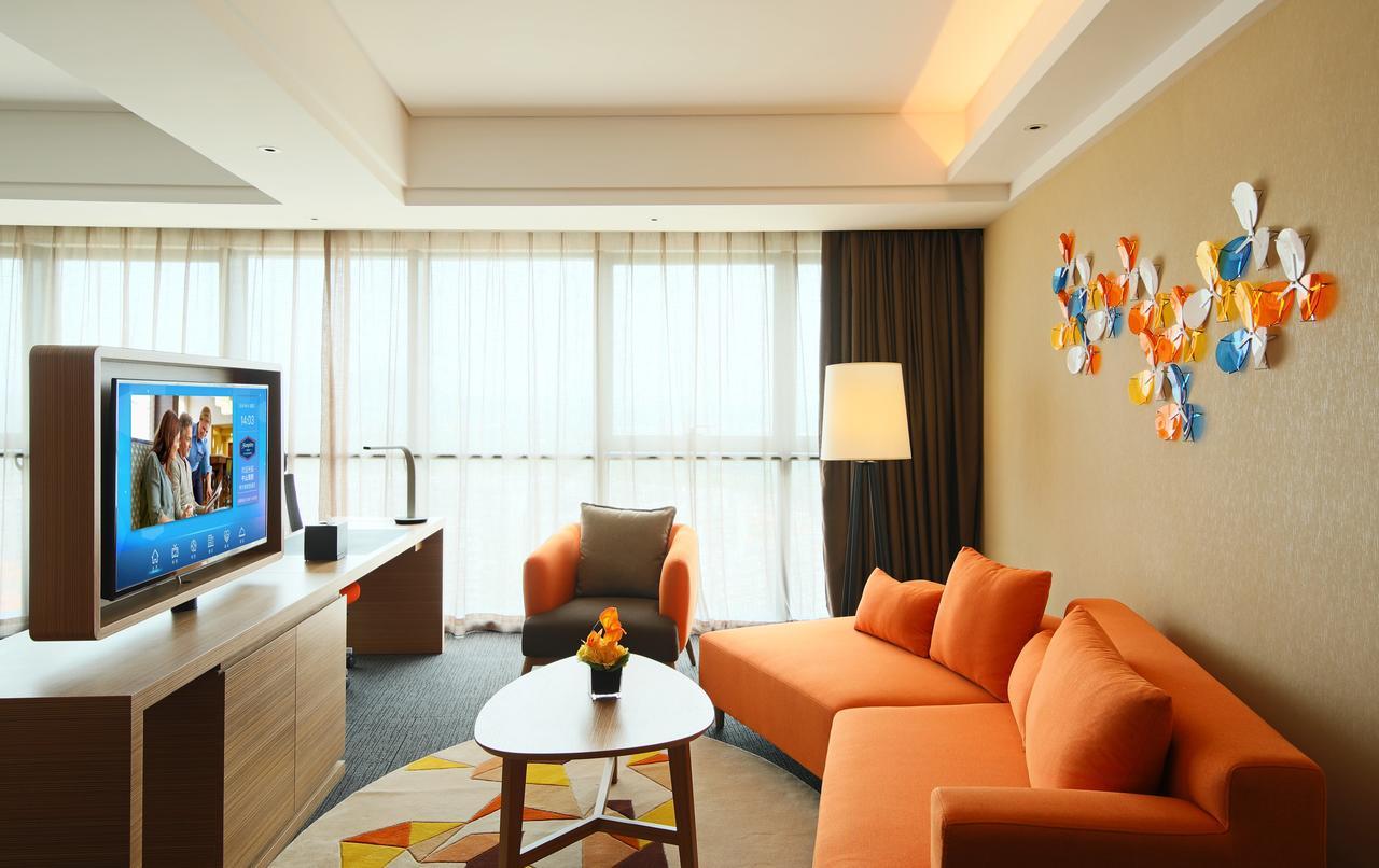 Hampton By Hilton Zhongshan Nanlang Exterior photo